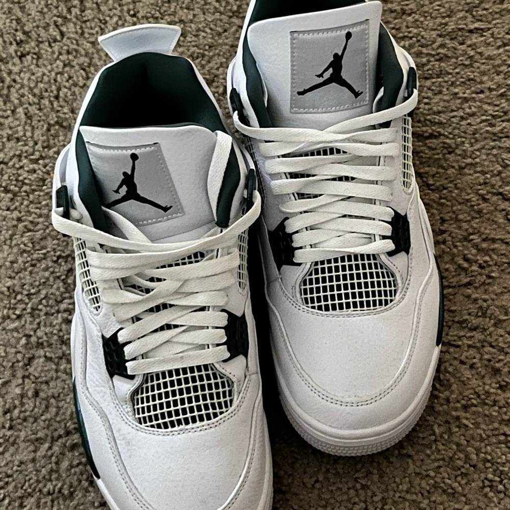 Jordan Men's White and Dark Green Sneakers